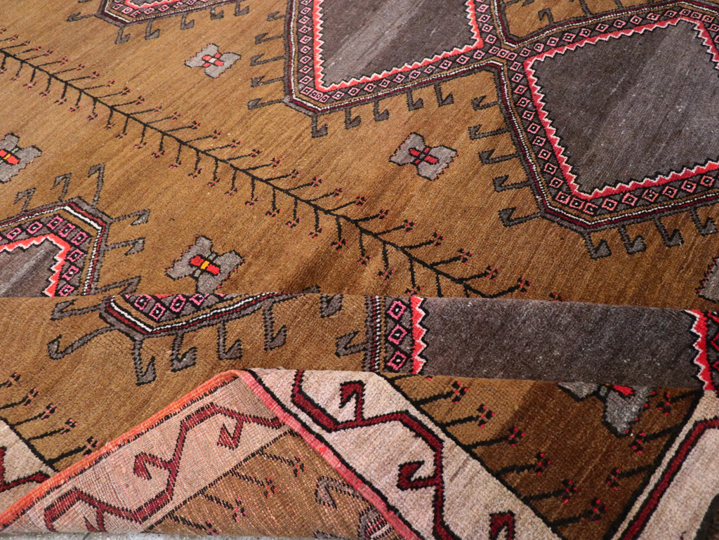 Vintage Turkish Anatolian Tribal Room Size Carpet, No.30851 - Gss