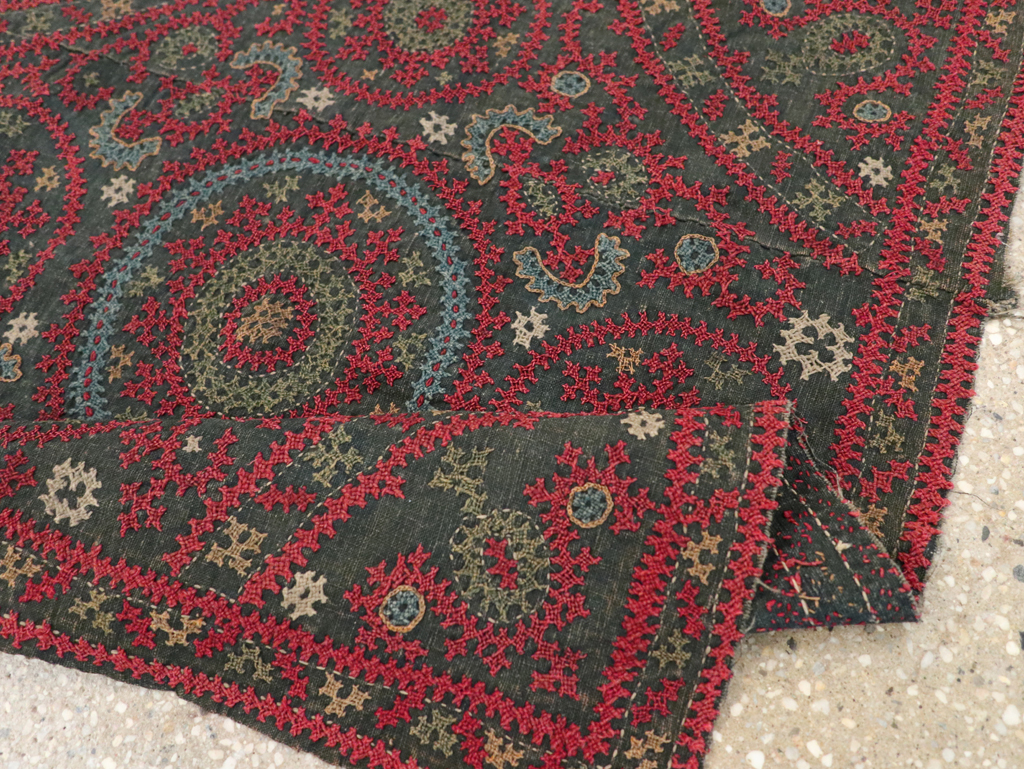 Vintage Central Asian Embroidered Suzani Textile, No.30858 - Gss