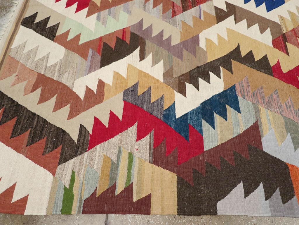 Contemporary Turkish Flatweave Kilim Room Size Carpet, No.30862 - Gss