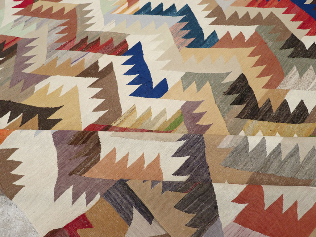 Contemporary Turkish Flatweave Kilim Room Size Carpet, No.30862 - Gss