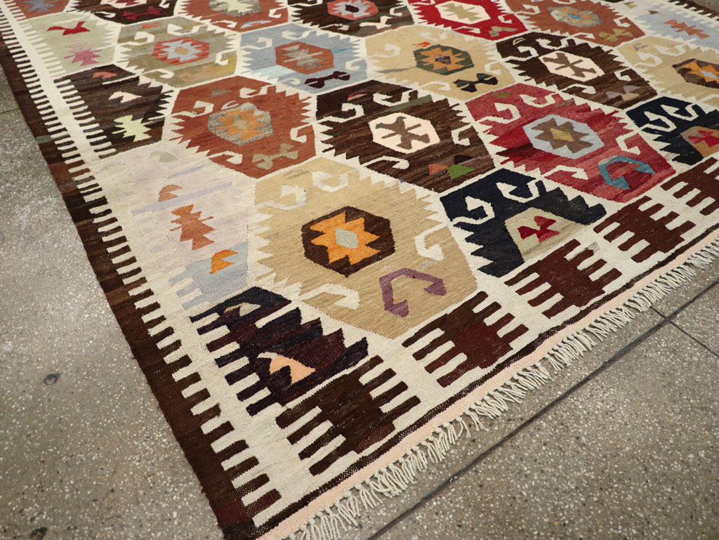 Contemporary Turkish Flatweave Kilim Room Size Carpet, No.30863 - Gss