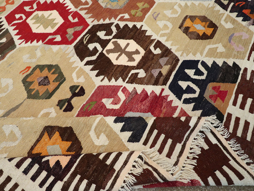 Contemporary Turkish Flatweave Kilim Room Size Carpet, No.30863 - Gss