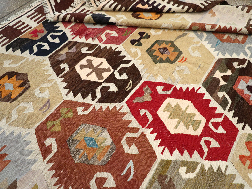 Contemporary Turkish Flatweave Kilim Room Size Carpet, No.30863 - Gss