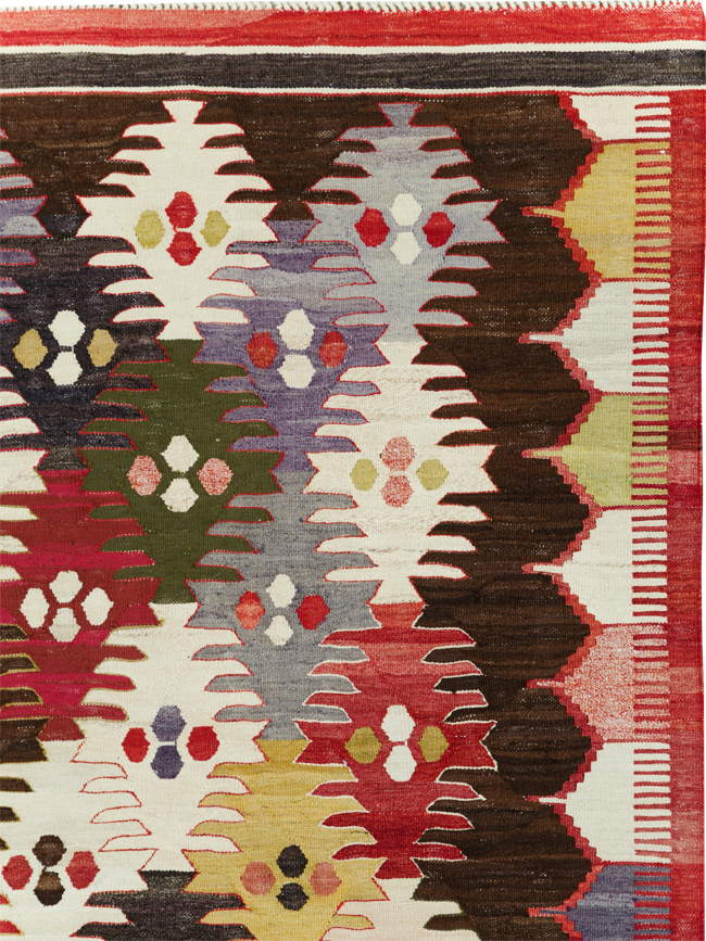 Contemporary Turkish Flatweave Kilim Small Room Size Carpet, No.30864 - Gss