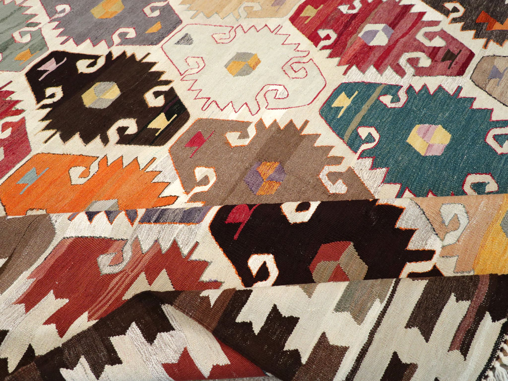 Contemporary Turkish Flatweave Kilim Room Size Carpet, No.30865 - Gss