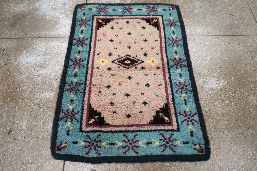 Vintage European Shag Rug, No.30874 - Gss