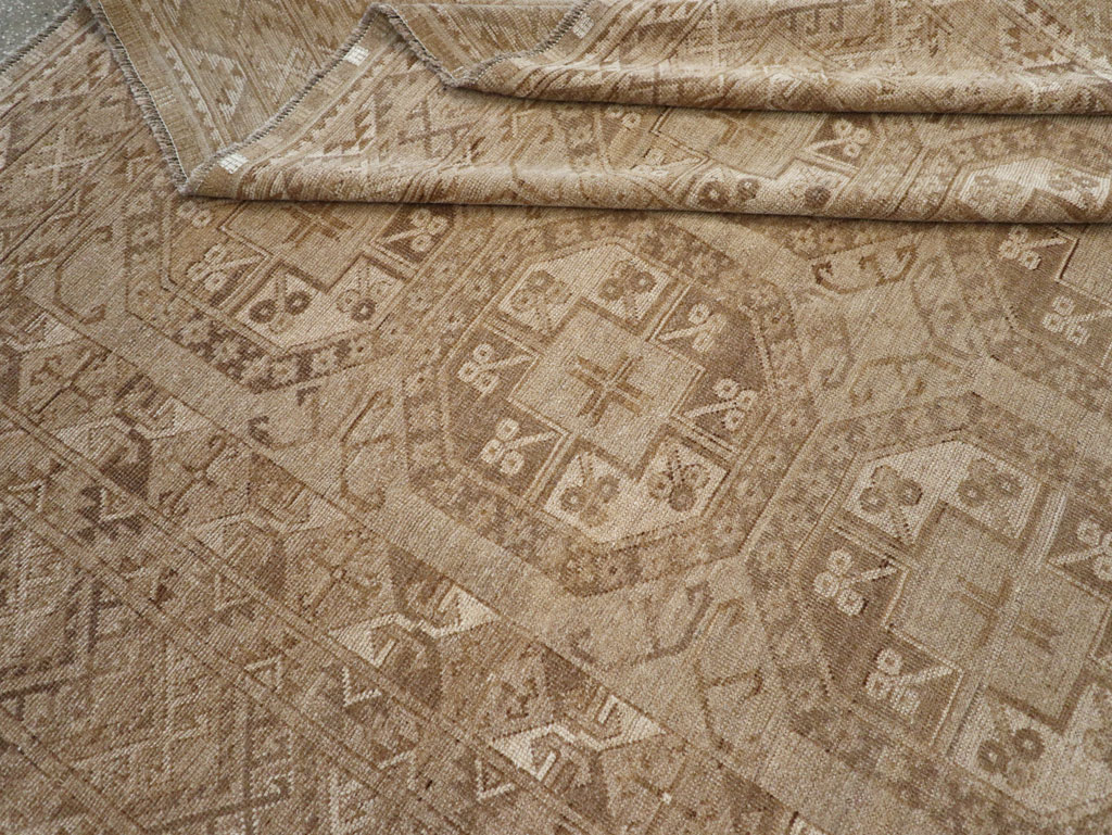 Vintage Central Asian Turkoman Tribal Room Size Carpet, No.30883 - Gss