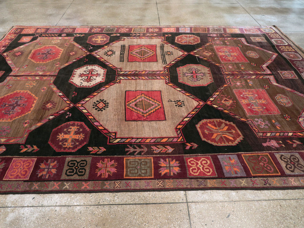 Vintage Turkish Anatolian Tribal Room Size Carpet, No.30914 - Gss