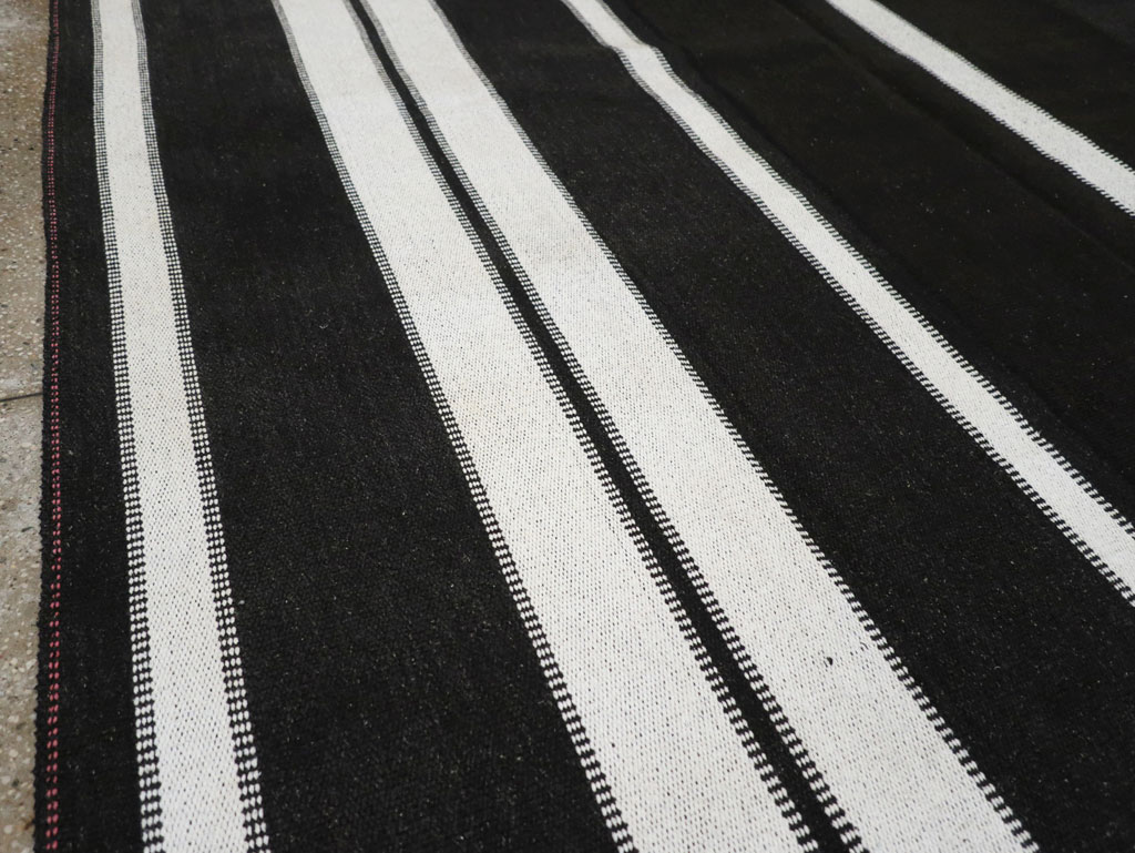 Modern Turkish Flatweave Kilim Large Room Size Carpet, No.30915 - Gss