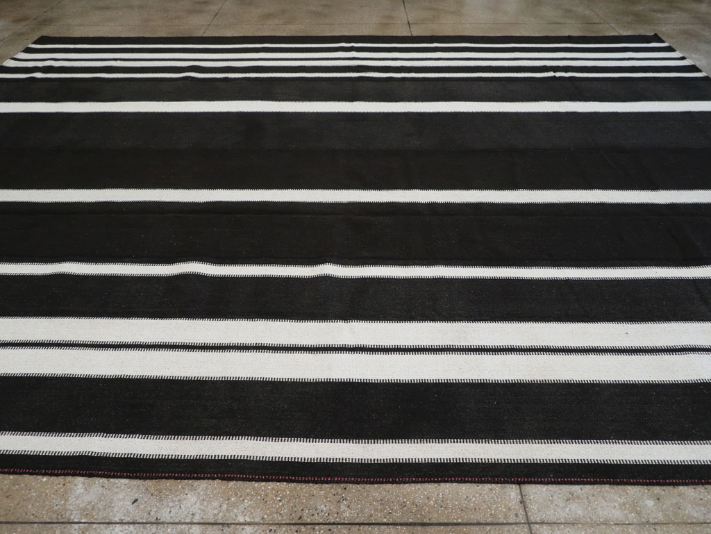 Modern Turkish Flatweave Kilim Large Room Size Carpet, No.30915 - Gss