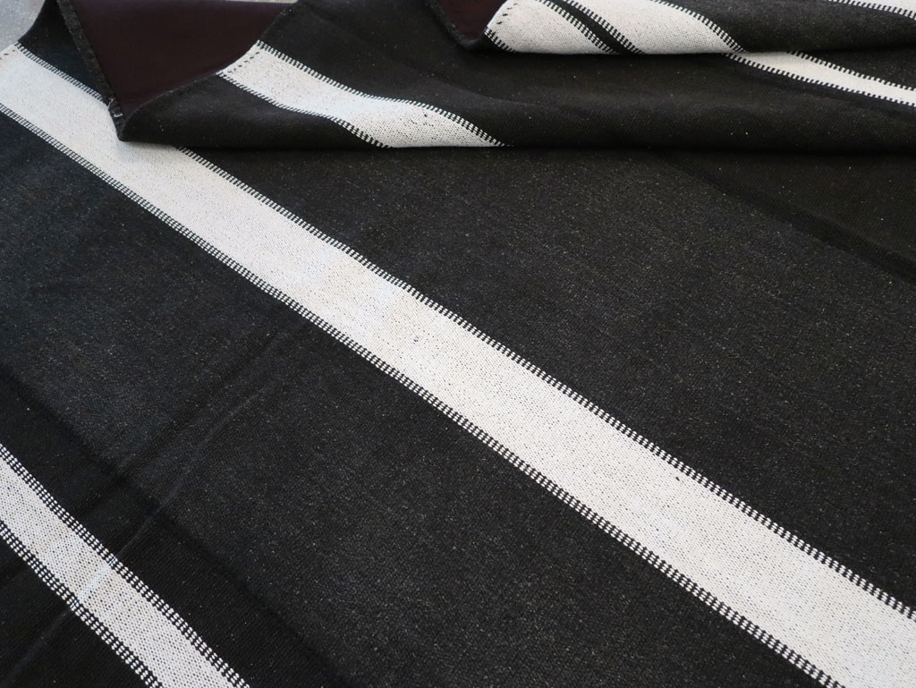 Modern Turkish Flatweave Kilim Large Room Size Carpet, No.30915 - Gss