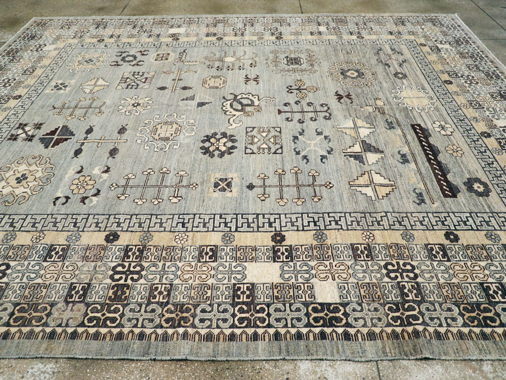 Contemporary East Turkestan Khotan Room Size Carpet, No.30931 - Gss
