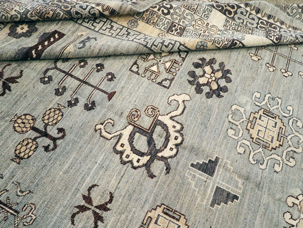 Contemporary East Turkestan Khotan Room Size Carpet, No.30931 - Gss