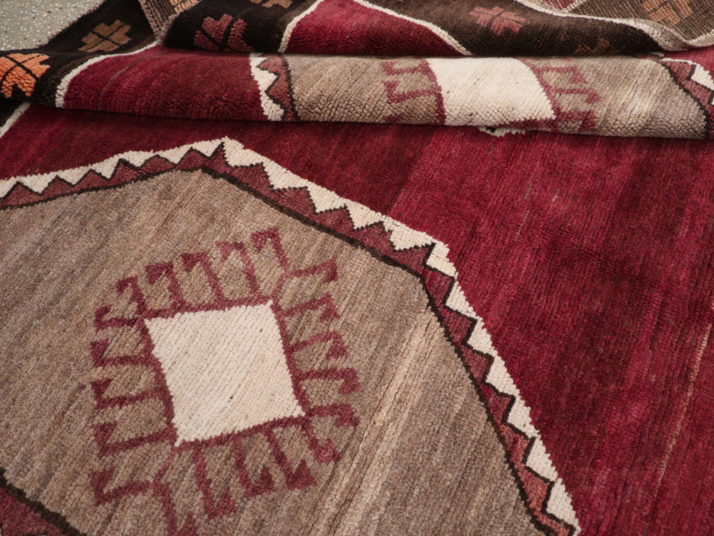 Vintage Turkish Anatolian Accent Carpet, No.30937 - Gss