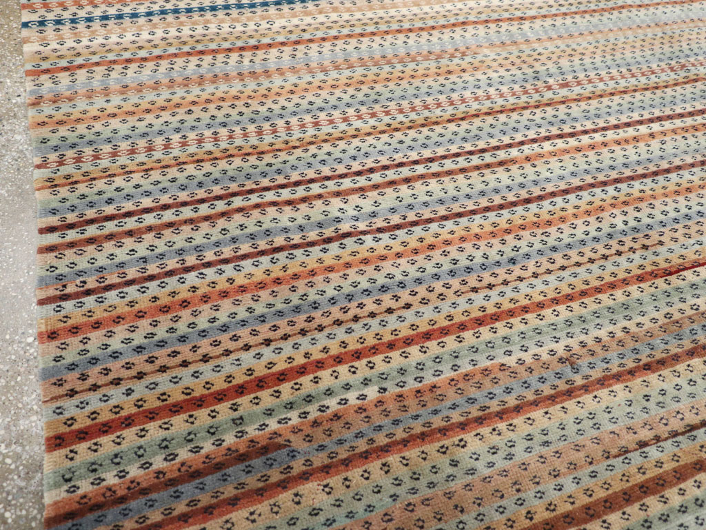 Vintage Turkish Anatolian Accent Rug, No.30941 - Gss