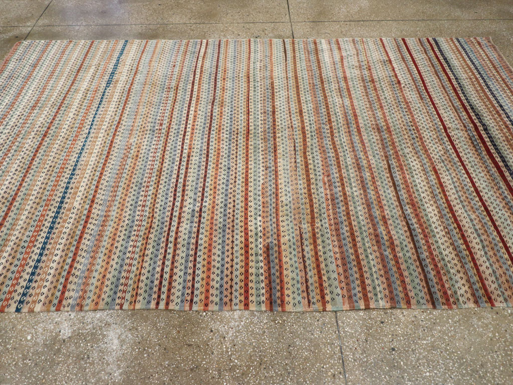 Vintage Turkish Anatolian Accent Rug, No.30941 - Gss