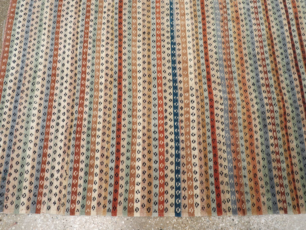 Vintage Turkish Anatolian Accent Rug, No.30941 - Gss