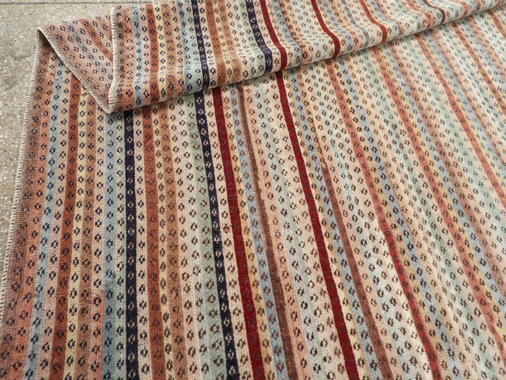 Vintage Turkish Anatolian Accent Rug, No.30941 - Gss