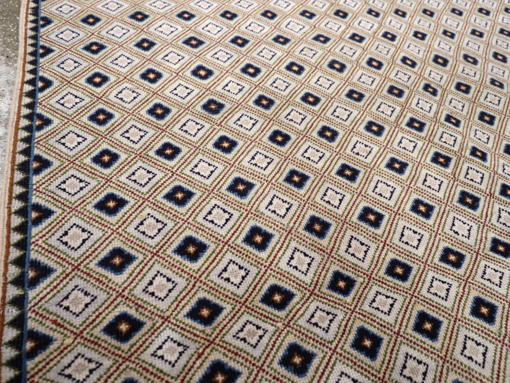 Vintage Persian Kashan Accent Rug (Pair: 1 of 2), No.30945 - Gss