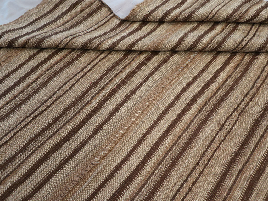 Vintage Turkish Flatweave Kilim Square Room Size Carpet, No.30949 - Gss