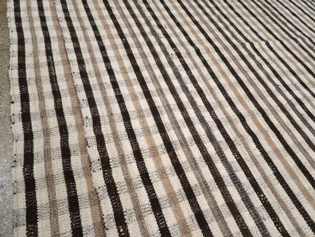 Vintage Persian Plaid Flatweave Kilim Room Size Carpet, No.30952 - Gss