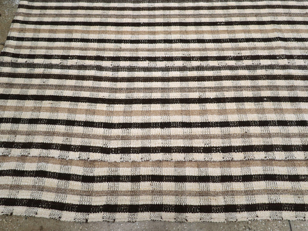Vintage Persian Plaid Flatweave Kilim Room Size Carpet, No.30952 - Gss