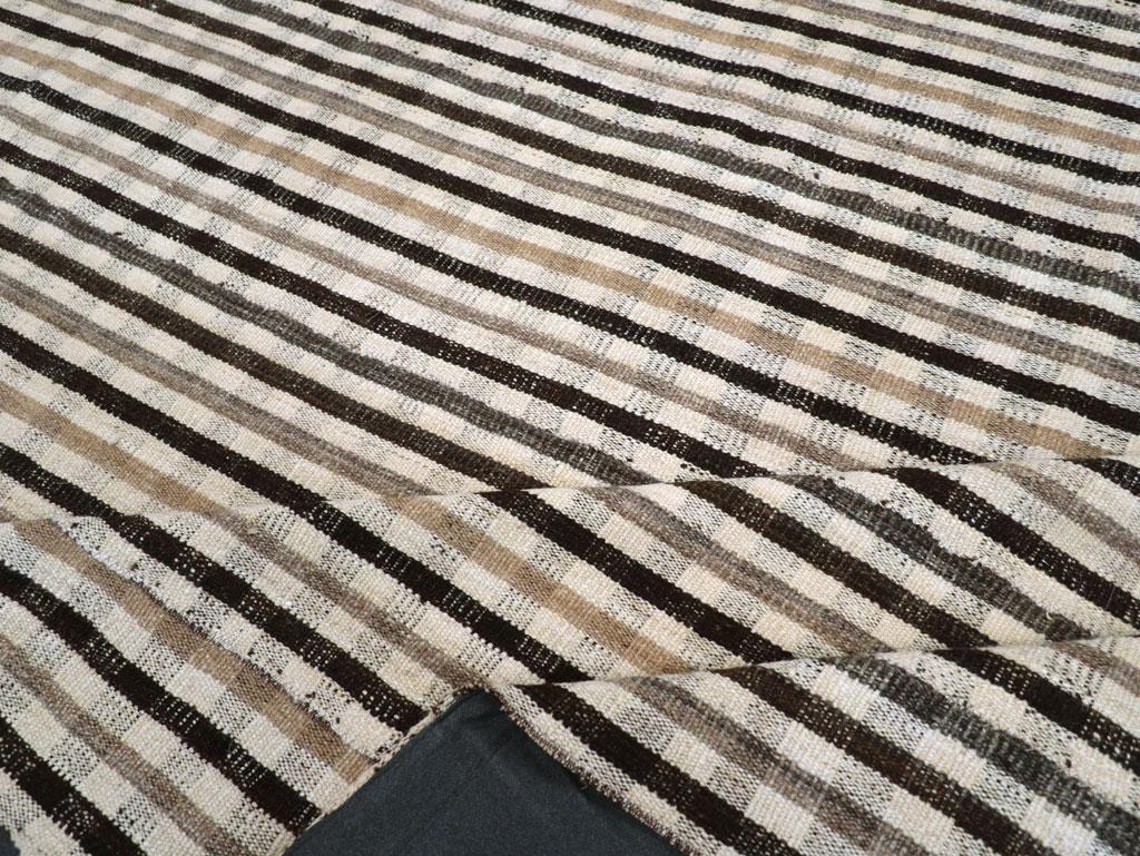 Vintage Persian Plaid Flatweave Kilim Room Size Carpet, No.30952 - Gss