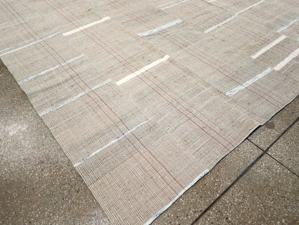 Contemporary Turkish Flatweave Kilim Room Size Carpet, No.30974 - Gss