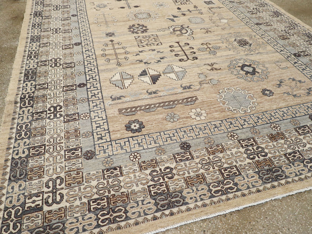 Contemporary East Turkestan Khotan Room Size Carpet, No.30997 - Gss