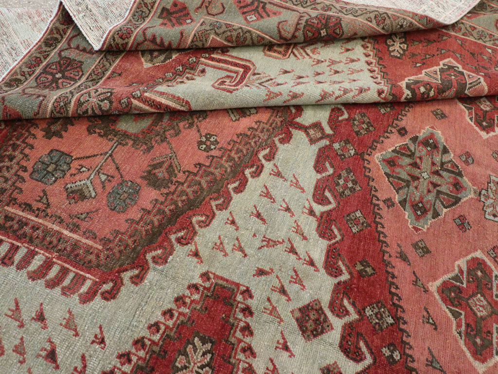 Vintage Persian Veece Room Size Carpet, No.31004 - Gss