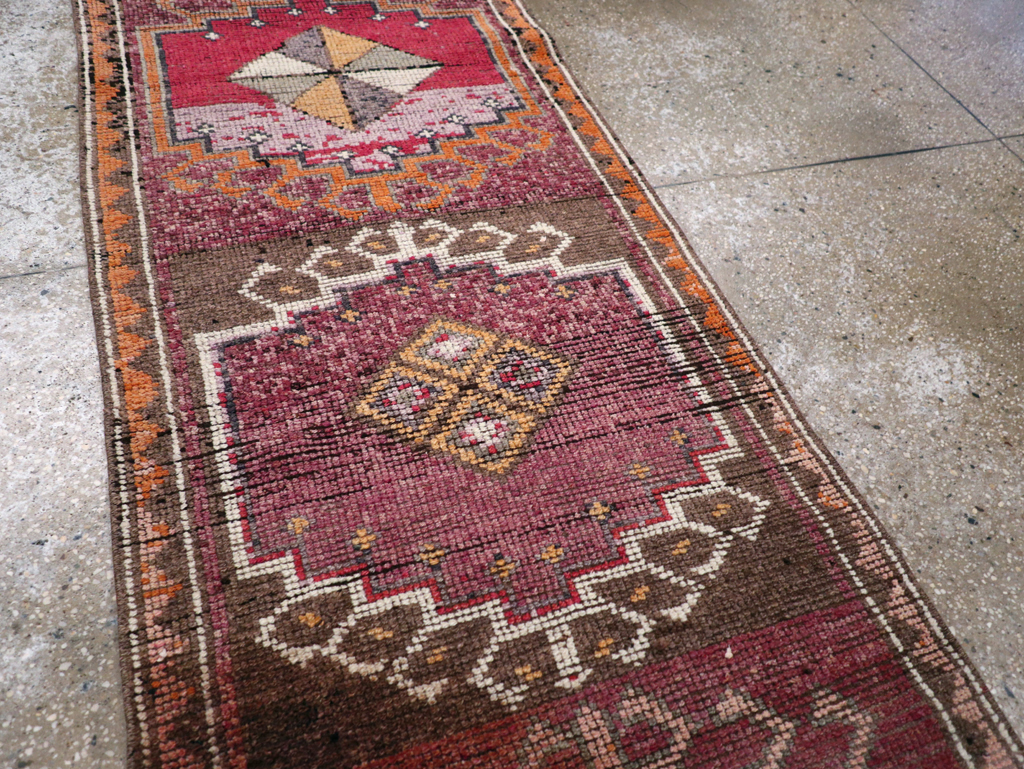 Vintage Anatolian Runner, No.31010 - Gss