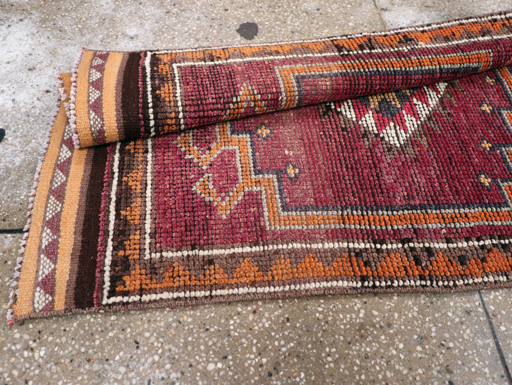 Vintage Anatolian Runner, No.31010 - Gss