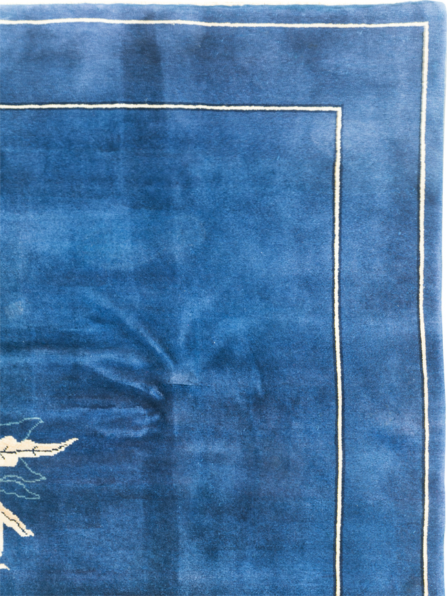 Vintage Chinese Peking Small Room Size Carpet, No.31018 - Gss