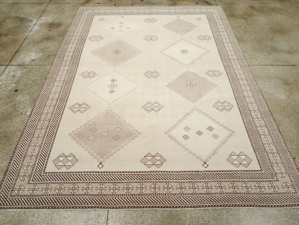 Vintage Turkish Anatolian Small Room Size Carpet, No.31020 - Gss