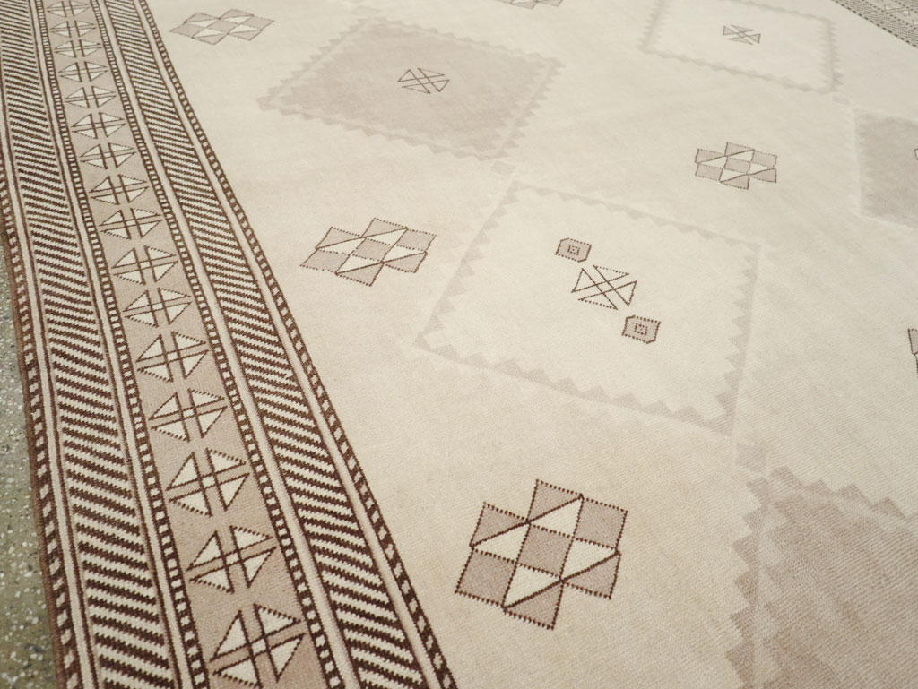 Vintage Turkish Anatolian Small Room Size Carpet, No.31020 - Gss