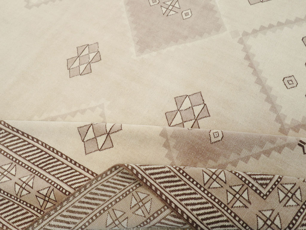 Vintage Turkish Anatolian Small Room Size Carpet, No.31020 - Gss