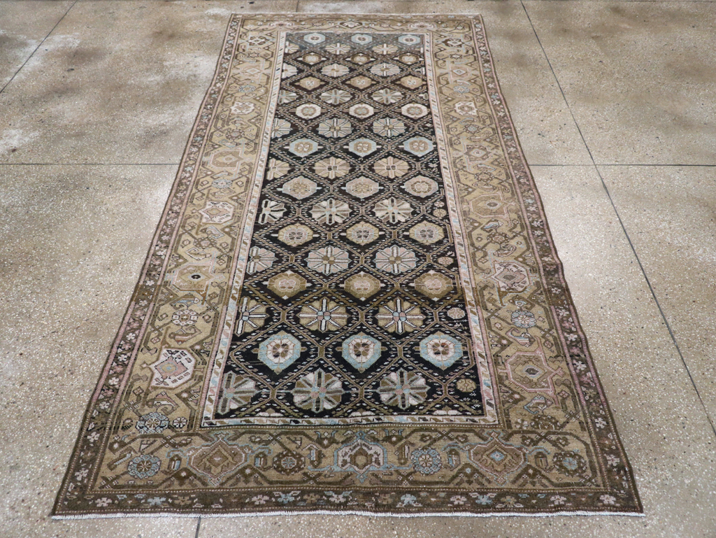 Antique Persian Kurd Gallery Rug, No.31038 - Gss