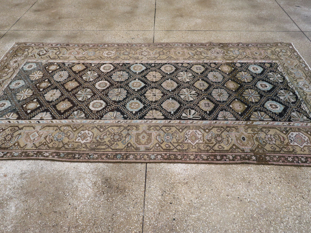 Antique Persian Kurd Gallery Rug, No.31038 - Gss