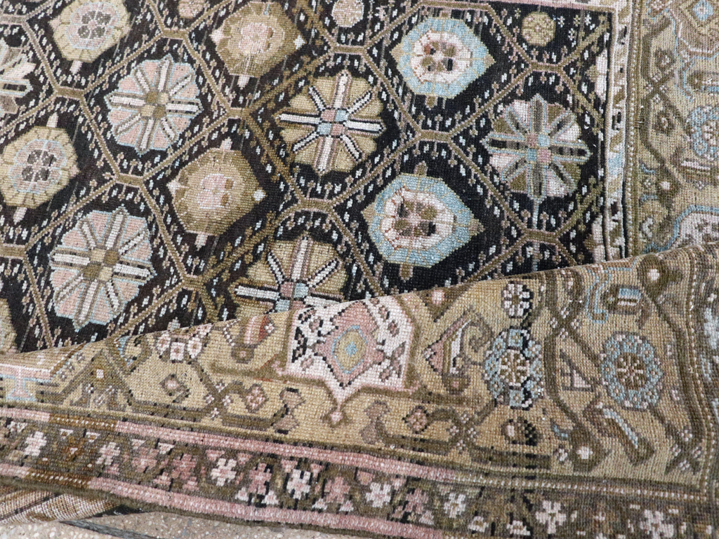 Antique Persian Kurd Gallery Rug, No.31038 - Gss