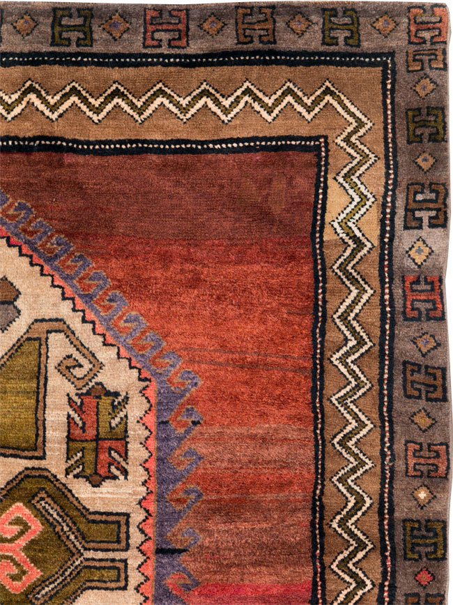 Vintage Turkish Anatolian Accent Rug, No.31047 - Gss