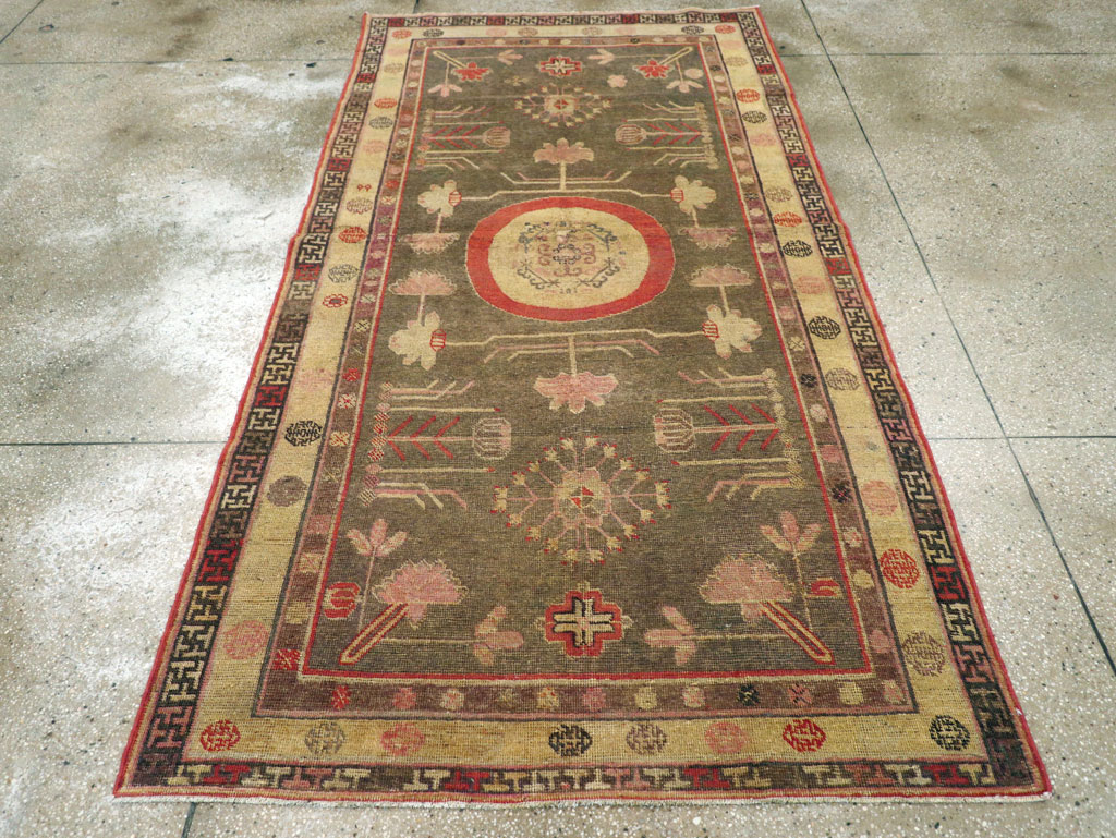 Antique East Turkestan Khotan Gallery Rug, No.31051 - Gss