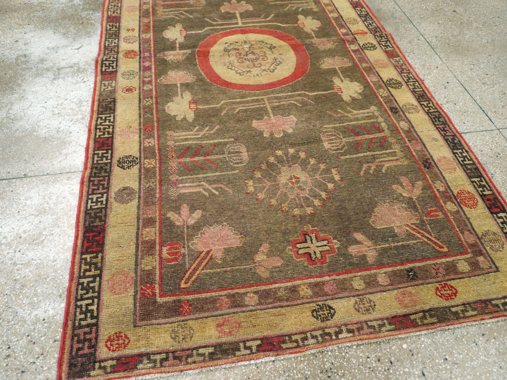 Antique East Turkestan Khotan Gallery Rug, No.31051 - Gss