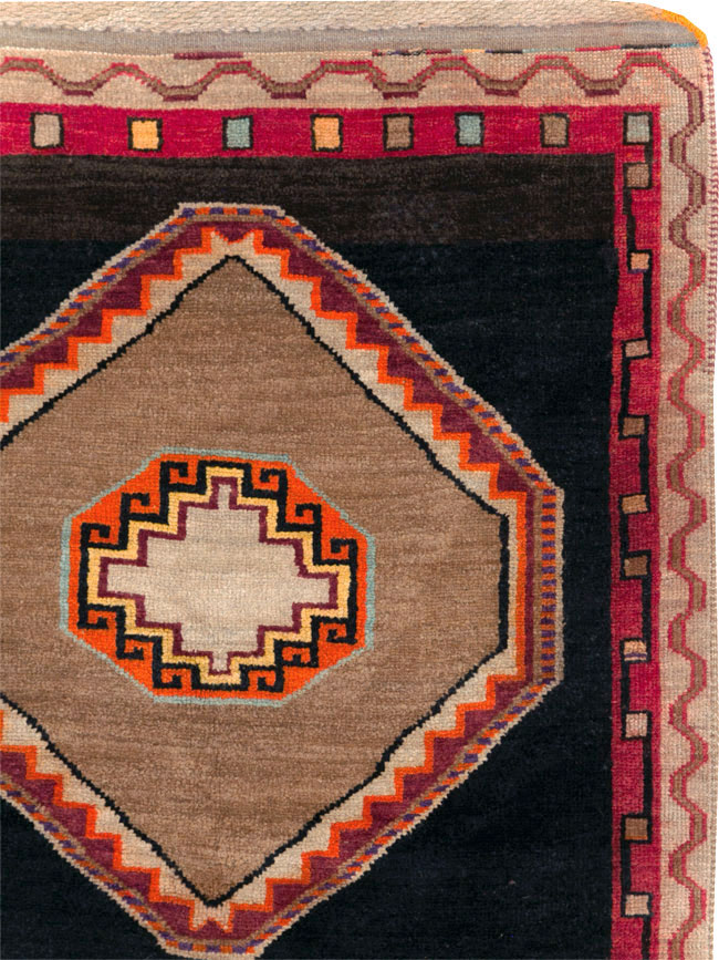 Vintage Turkish Anatolian Gallery Carpet, No.31054 - Gss