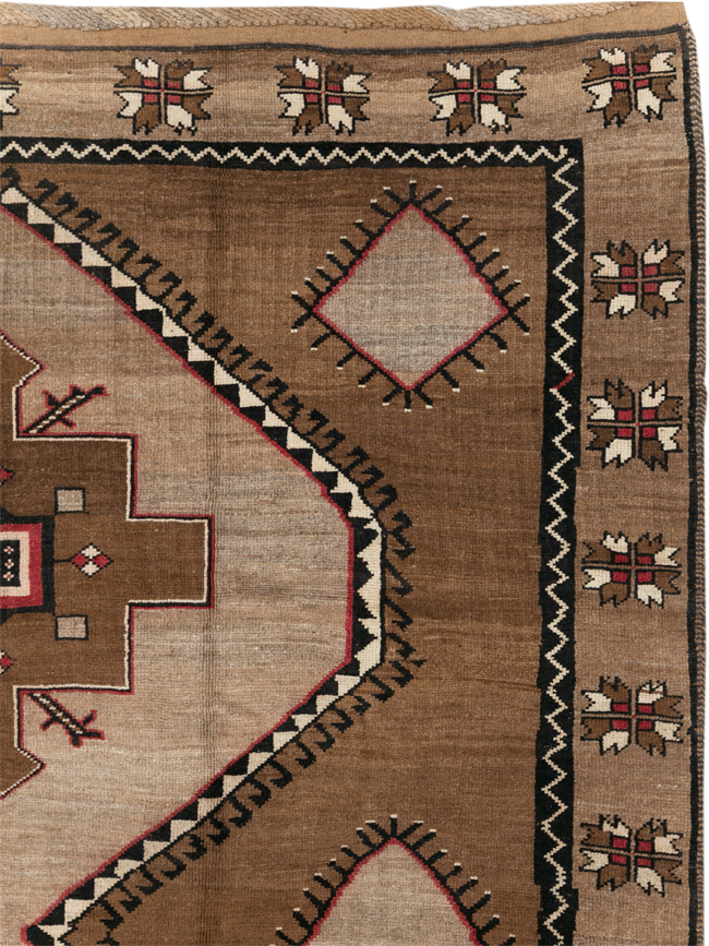 Vintage Turkish Anatolian Tribal Room Size Carpet, No.31055 - Gss