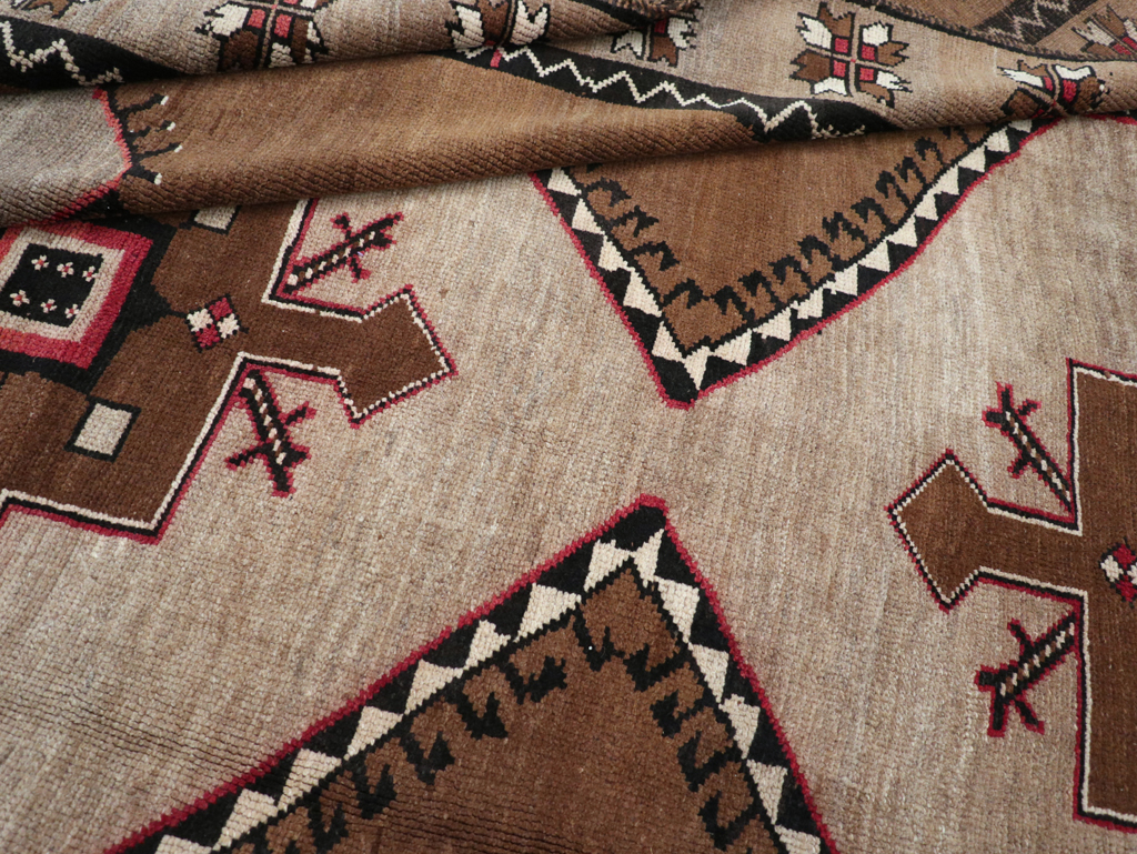 Vintage Turkish Anatolian Tribal Room Size Carpet, No.31055 - Gss