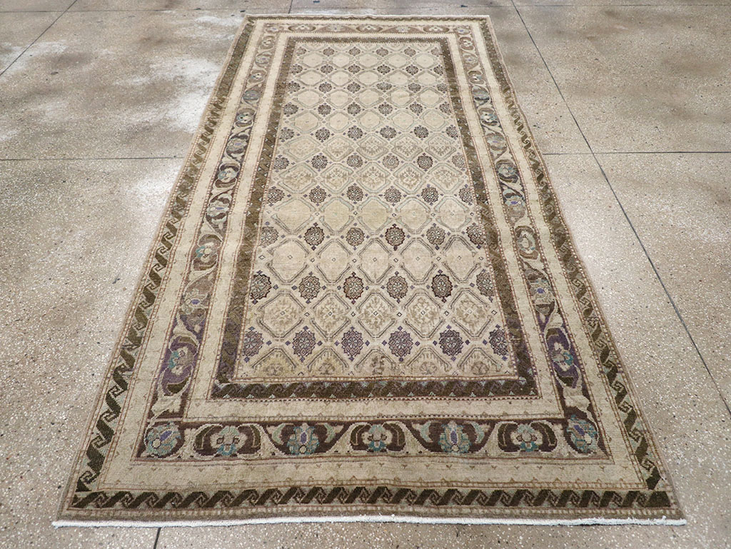 Vintage Persian Mahal Gallery Rug, No.31070 - Gss
