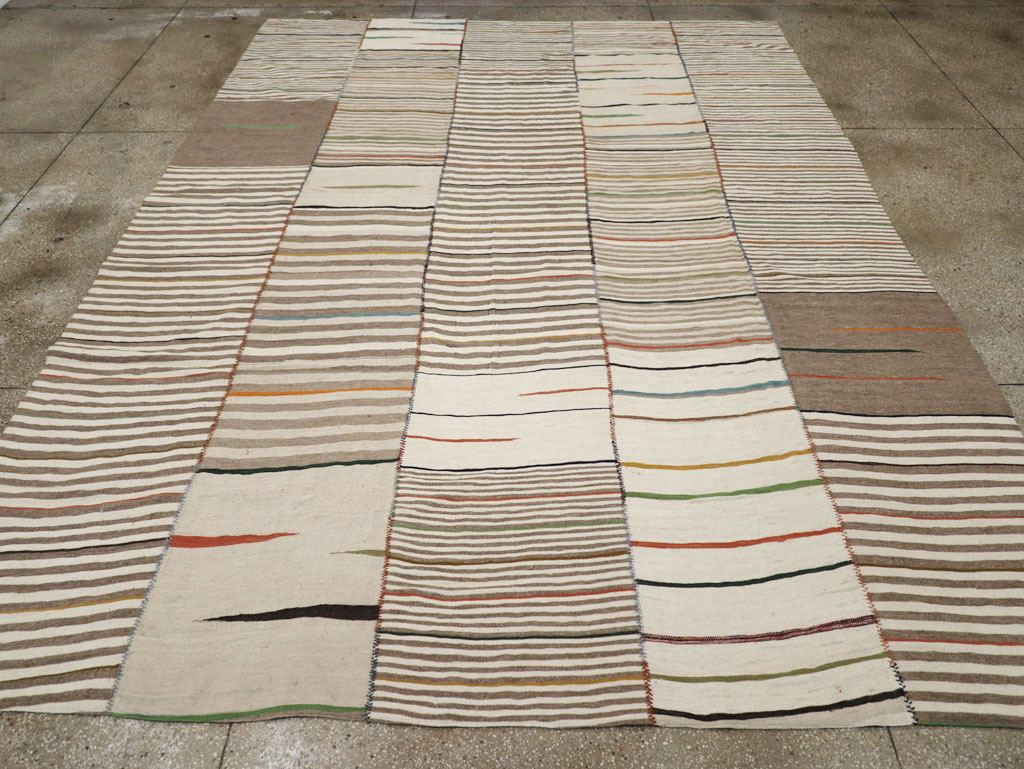 Contemporary Turkish Flatweave Kilim Room Size Carpet, No.31072 - Gss