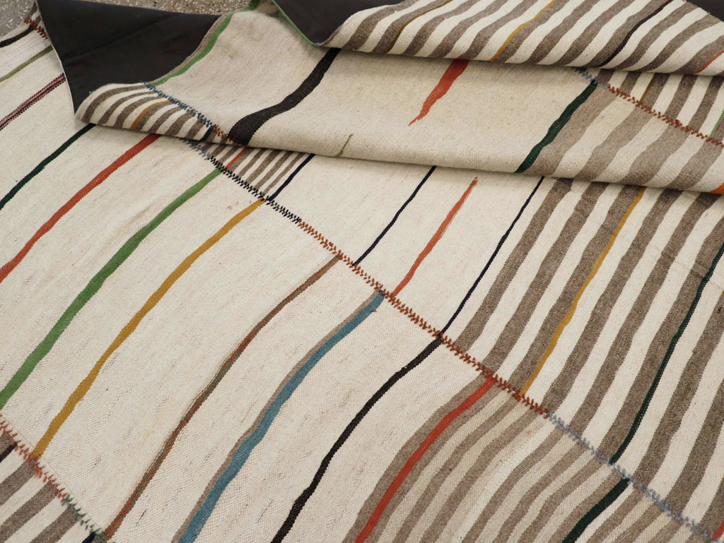 Contemporary Turkish Flatweave Kilim Room Size Carpet, No.31072 - Gss