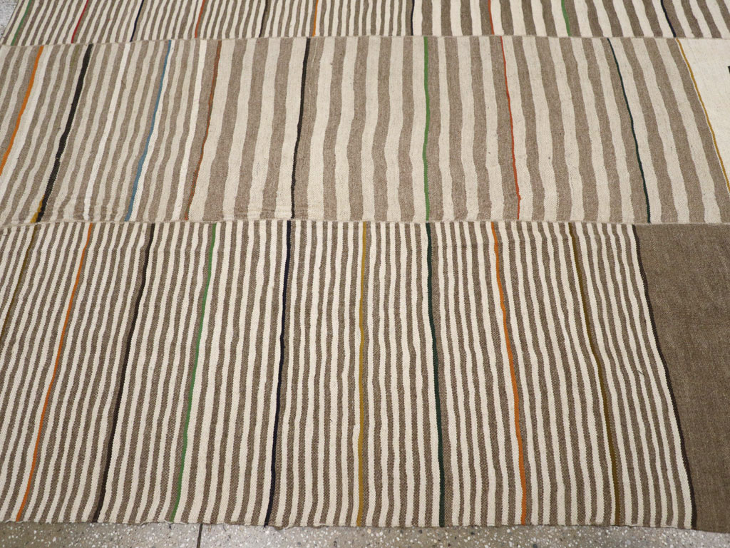 Contemporary Turkish Flatweave Kilim Room Size Carpet, No.31075 - Gss