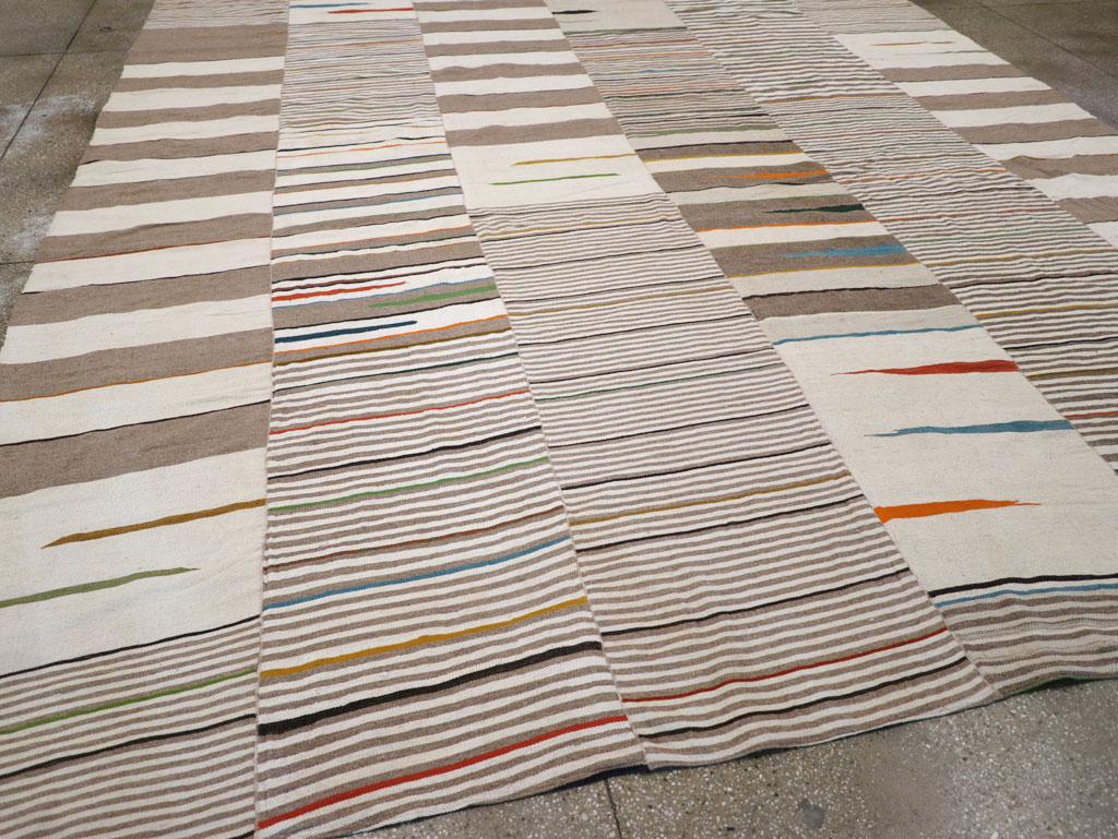 Contemporary Turkish Flatweave Kilim Large Room Size Carpet, No.31076 - Gss